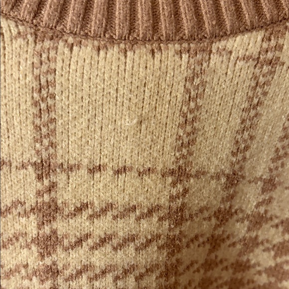 Altar'd State Plaid Beige Cropped Sweater - Picture 5 of 6